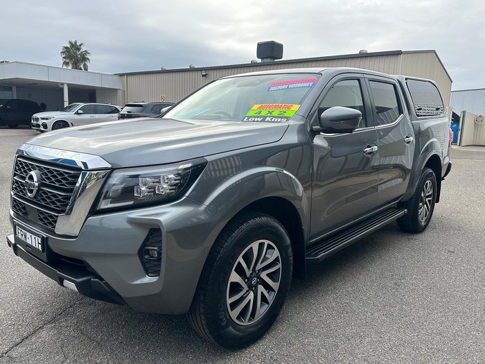 2022 Nissan Navara ST-X