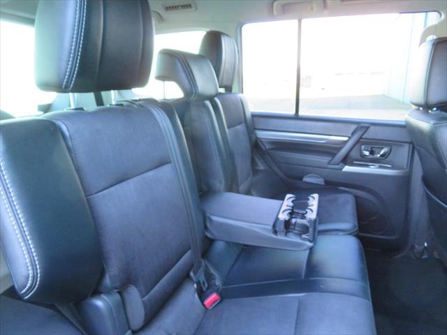 2013 MITSUBISHI PAJERO VR-X LWB (4x4)