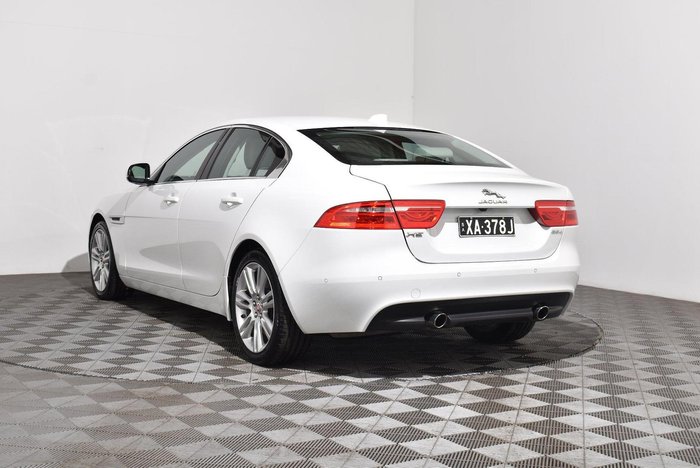 2016 Jaguar XE 25t Portfolio