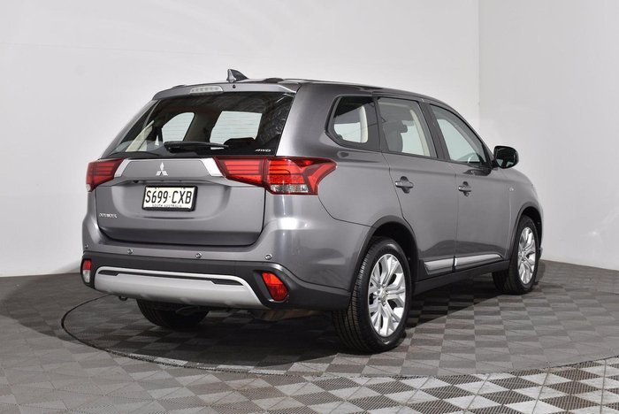 2021 Mitsubishi Outlander ES
