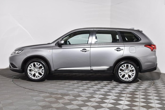 2021 Mitsubishi Outlander ES