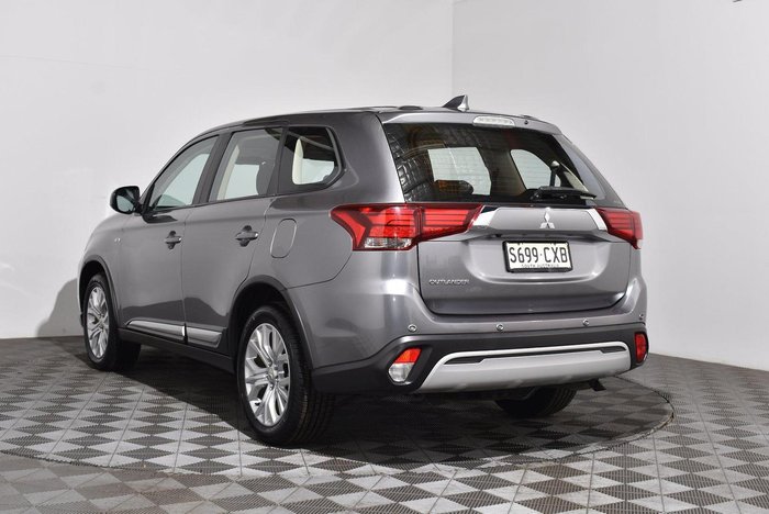 2021 Mitsubishi Outlander ES