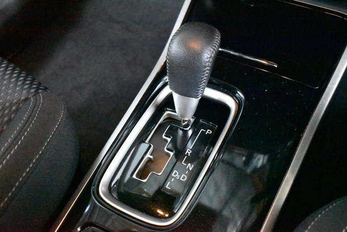 2021 Mitsubishi Outlander ES