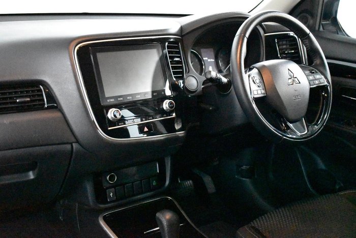 2021 Mitsubishi Outlander ES