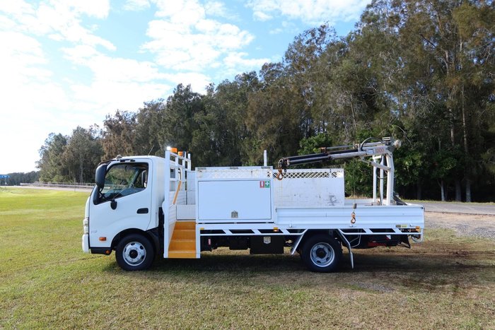 2012 Hino 300 Series - 717