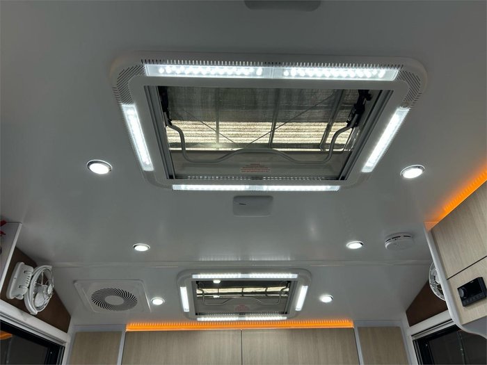 2025 Wonderland RV Hornet 2 Bunk