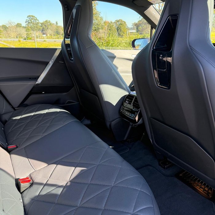 2024 BMW iX xDrive50 Sport