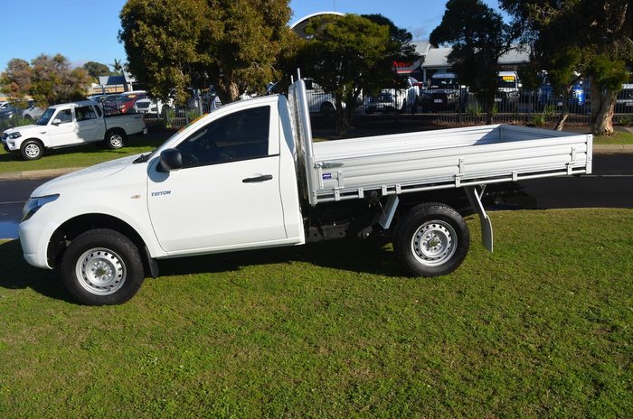 2018 Mitsubishi Triton GLX