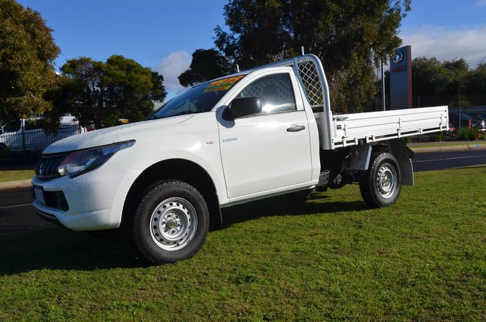 2018 Mitsubishi Triton GLX