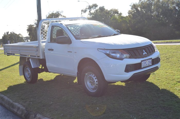 2018 Mitsubishi Triton GLX