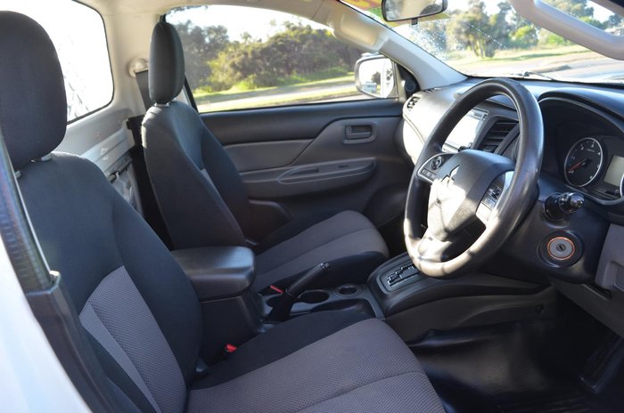 2018 Mitsubishi Triton GLX