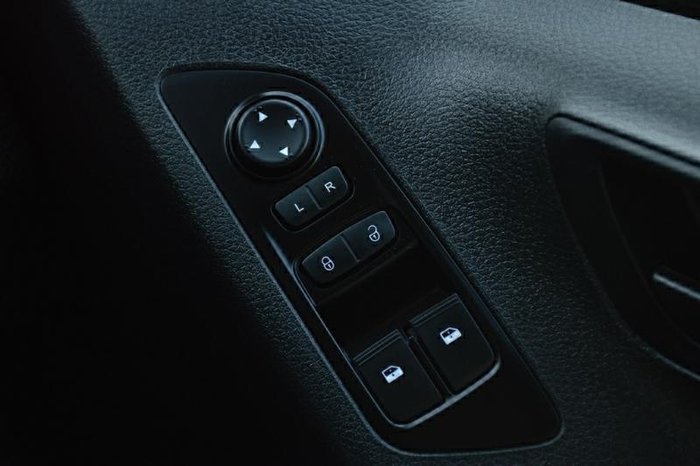 2024 LDV G10 +