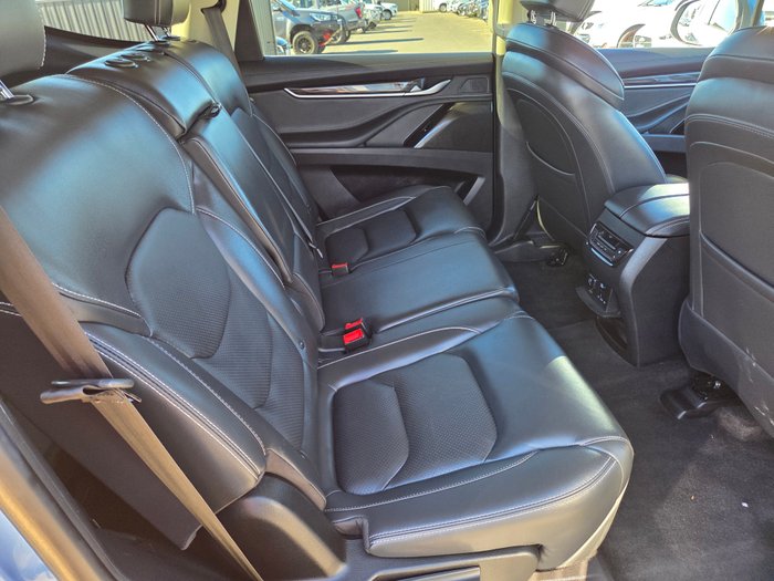 2021 LDV D90 Executive