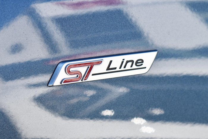 2020 Ford Focus ST-Line