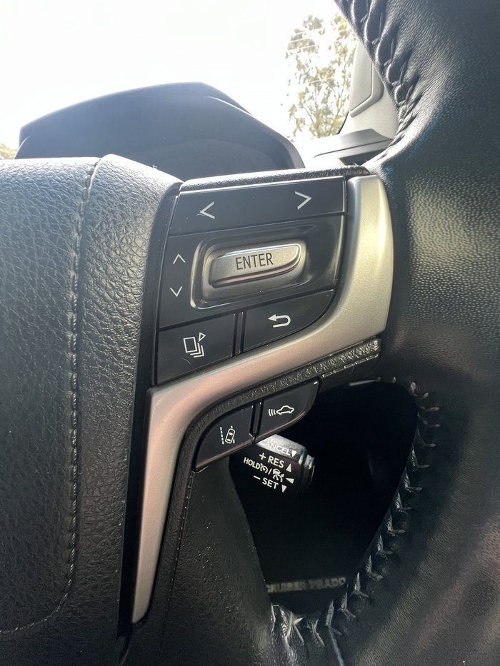 2022 Toyota Landcruiser Prado VX