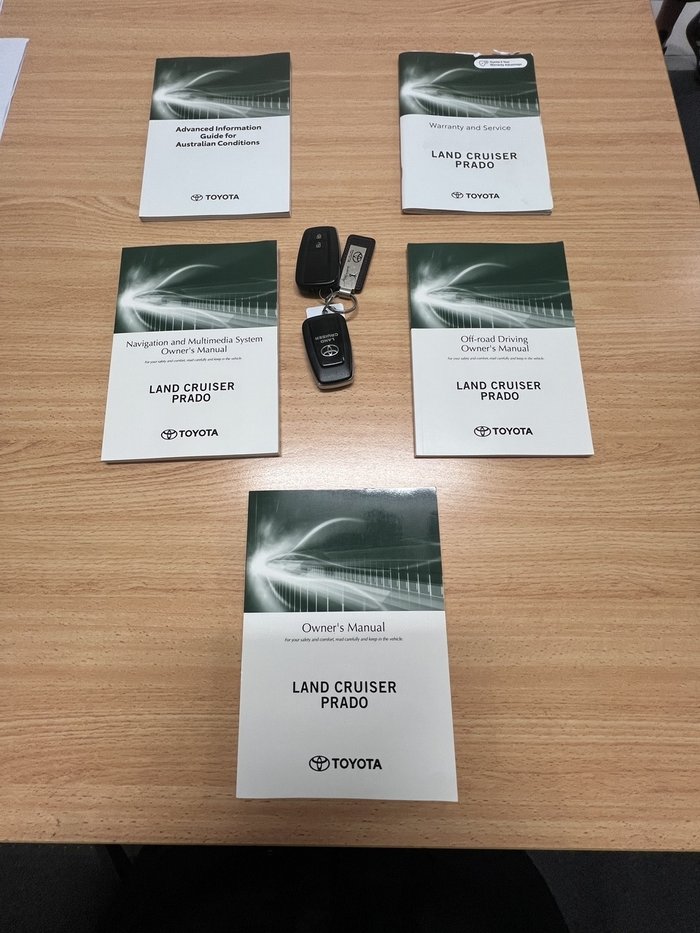 2022 Toyota Landcruiser Prado VX