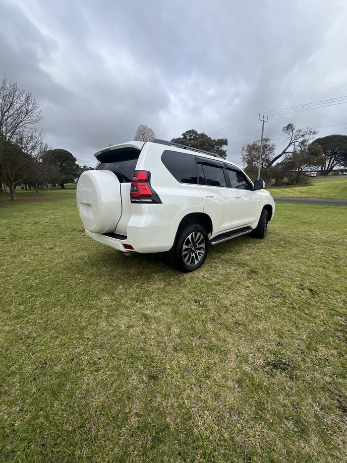 2022 Toyota Landcruiser Prado VX