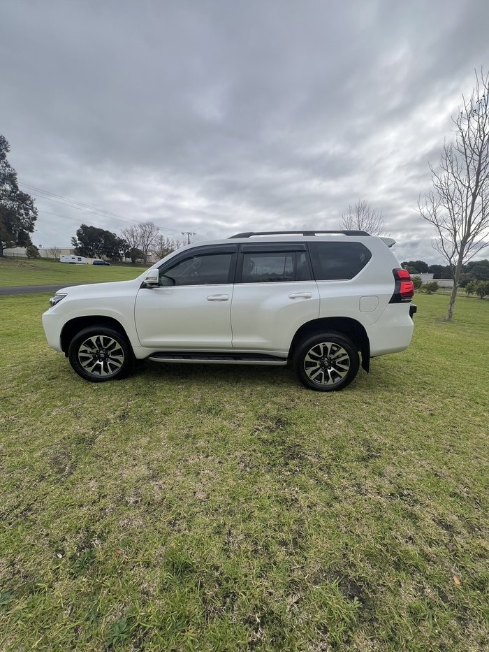 2022 Toyota Landcruiser Prado VX