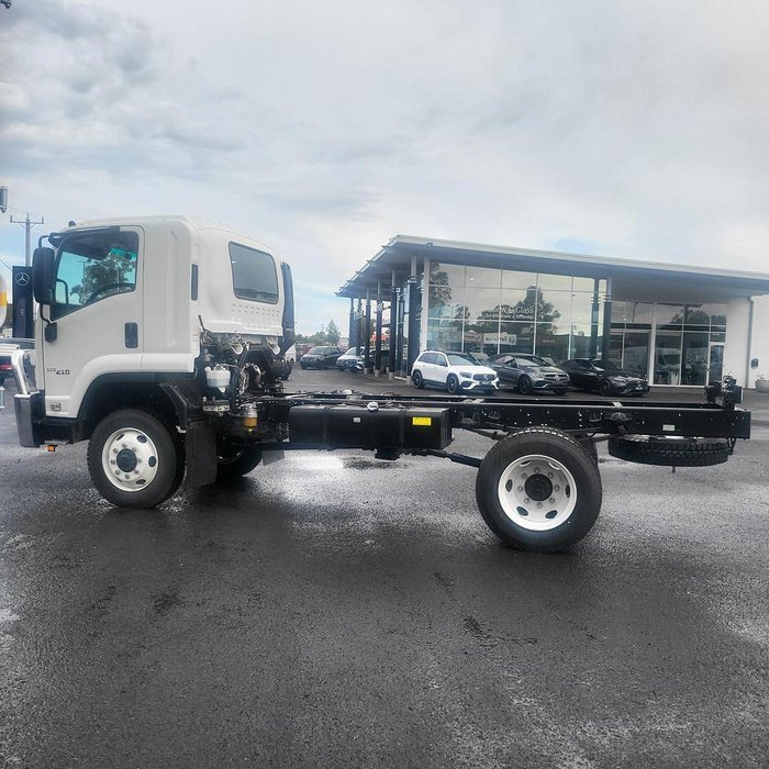 2024 Isuzu Fss 110-210 4X4