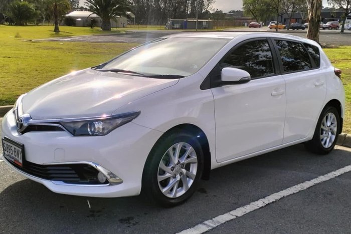 2016 Toyota Corolla Ascent Sport