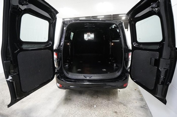 2023 LDV G10 +