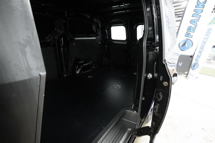 2023 LDV G10 +