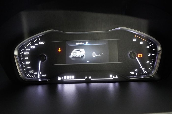 2023 LDV G10 +