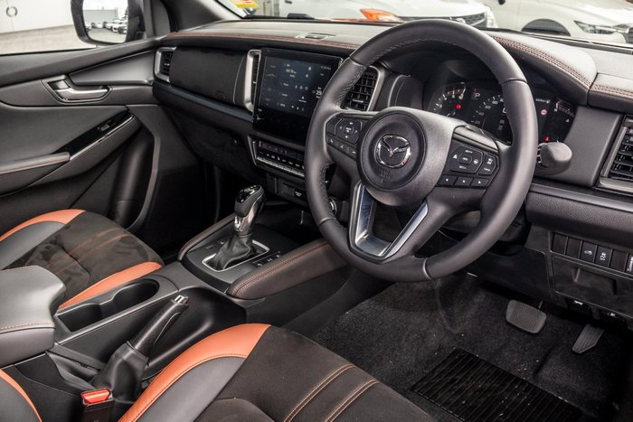 2025 Mazda BT-50 SP