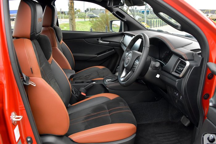 2025 Mazda BT-50 SP