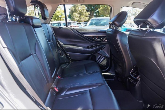 2025 Subaru Outback AWD Touring XT