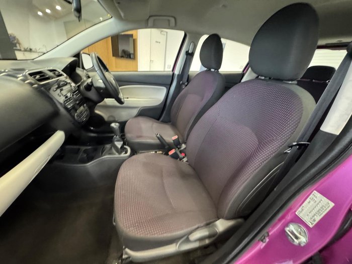 2013 Mitsubishi Mirage LS