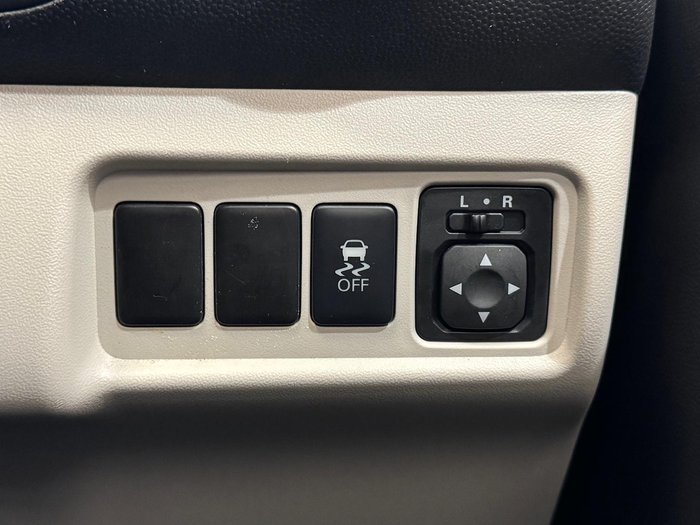 2013 Mitsubishi Mirage LS