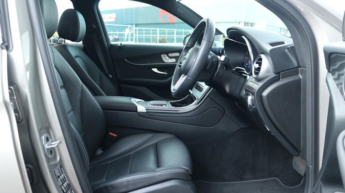 2022 Mercedes-Benz GLC-Class GLC200