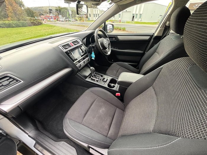 2019 Subaru Outback 2.5i