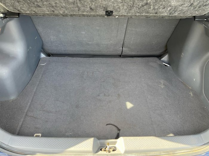 2000 Ford Laser LXi