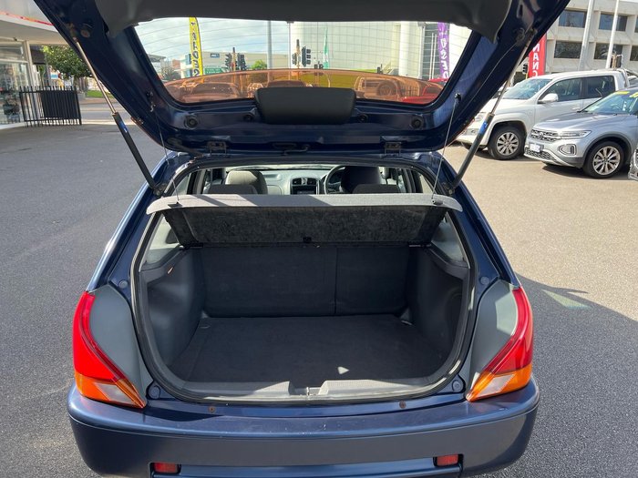 2000 Ford Laser LXi