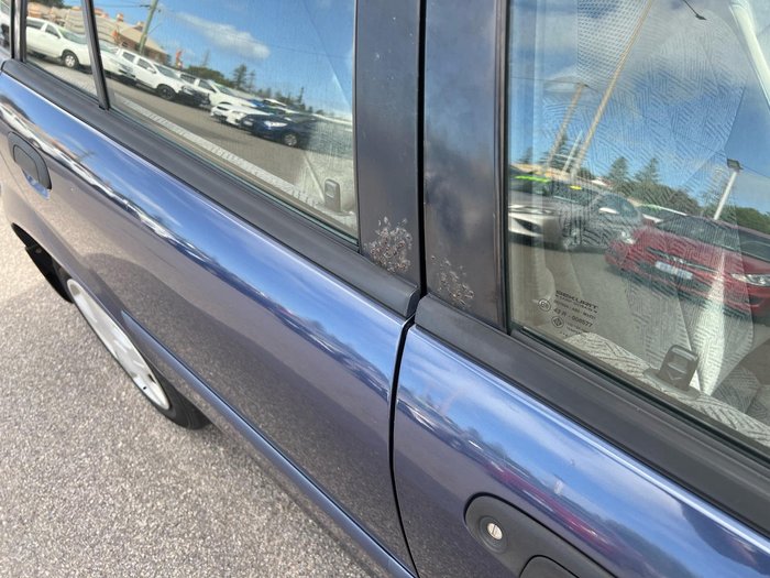 2000 Ford Laser LXi