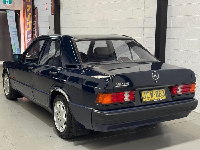 1993 Mercedes-Benz 180E W201 Blue