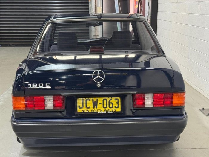 1993 Mercedes-Benz 180E W201 Blue