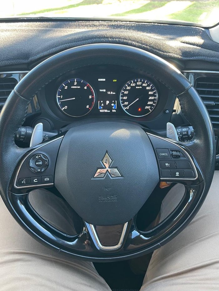 2017 Mitsubishi Outlander LS Safety Pack
