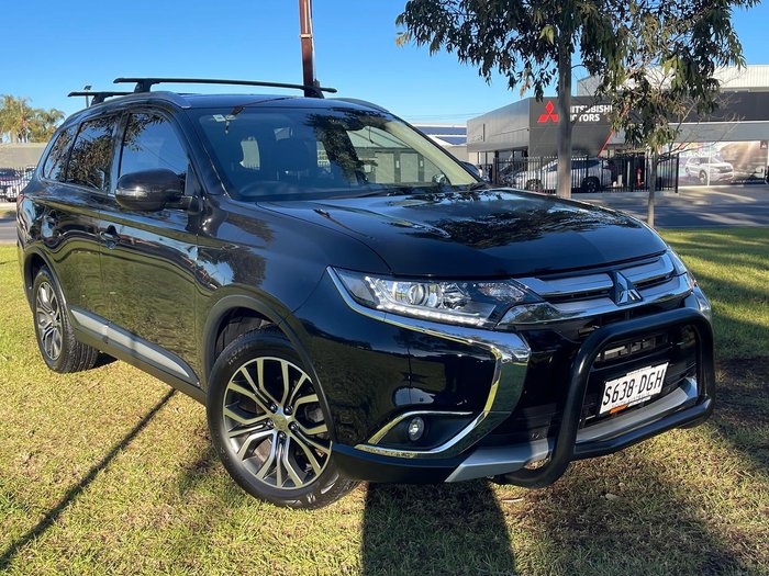 2017 Mitsubishi Outlander LS Safety Pack