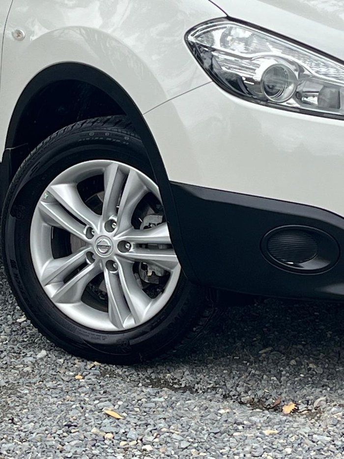 2013 Nissan Dualis ST