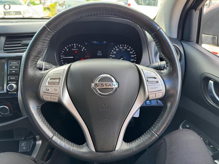 2019 Nissan Navara ST