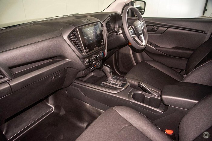 2025 Isuzu D-MAX SX