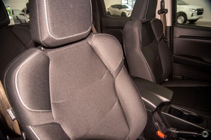 2025 Isuzu D-MAX SX