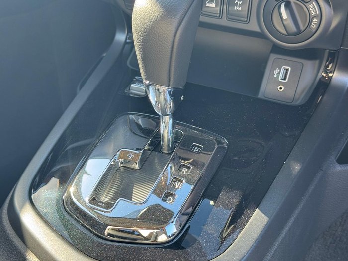 2025 Nissan Navara PRO-4X