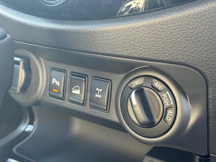 2025 Nissan Navara PRO-4X