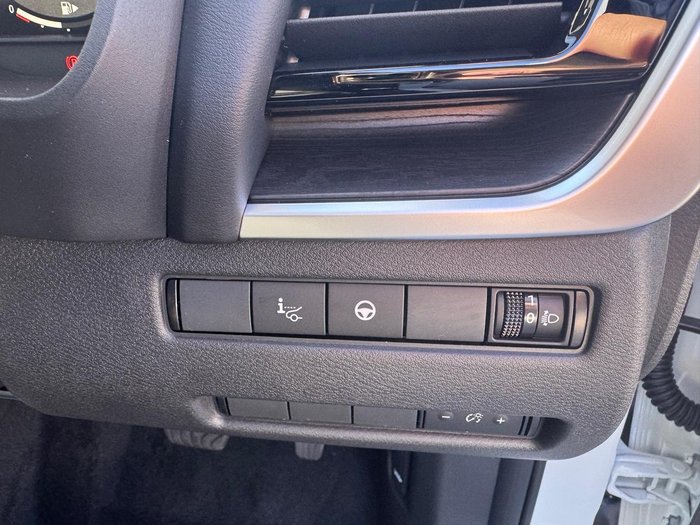 2025 Nissan X-TRAIL N-TREK T33 MY25 4X4 On Demand Ivory Pearl / Black Roof