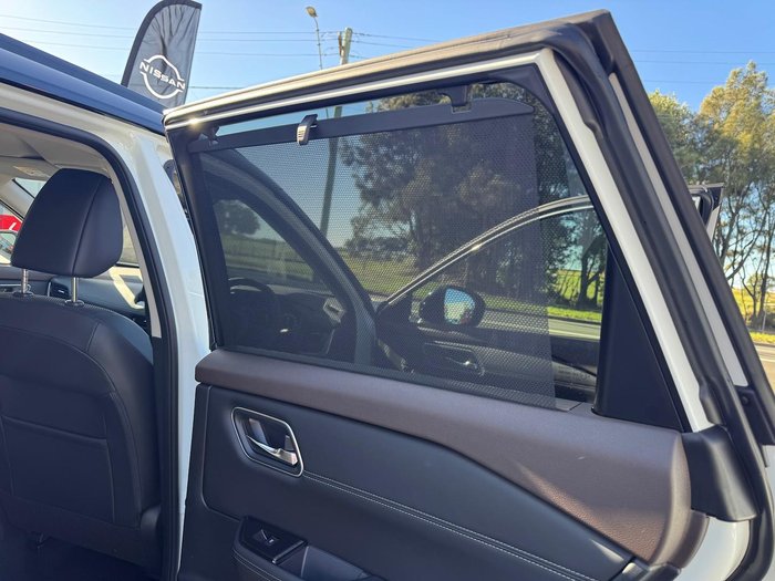 2025 Nissan X-TRAIL N-TREK T33 MY25 4X4 On Demand Ivory Pearl / Black Roof