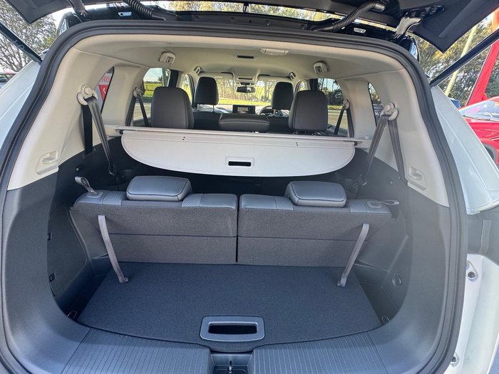 2025 Nissan X-TRAIL N-TREK T33 MY25 4X4 On Demand Ivory Pearl / Black Roof
